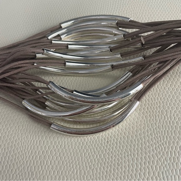 Gillian Julius silver taupe multi tube bracelet - Picture 3 of 4